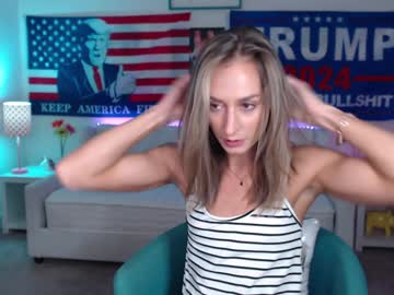 Holi Hurricane Nudes and Live Cam