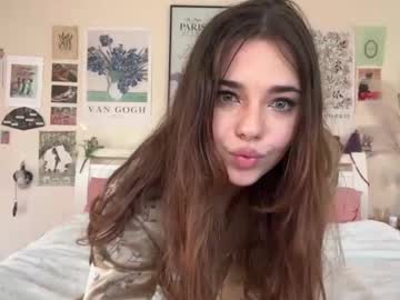 Iris Nudes and Live Cam