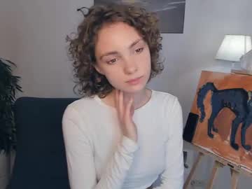 Janet Nudes and Live Cam