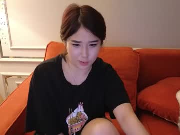 Kimi Nudes and Live Cam