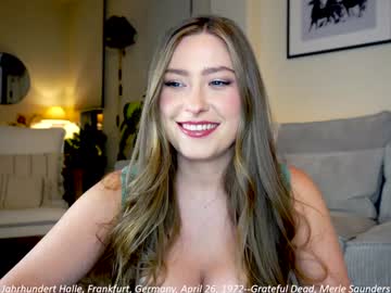 Lily Nudes and Live Cam