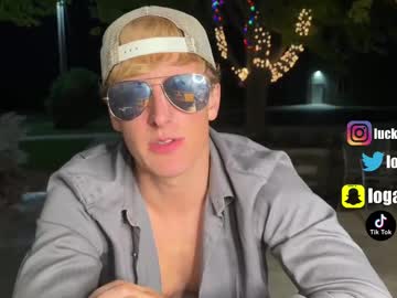 Logan Wall Nudes and Live Cam