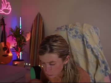Lucy. Nudes and Live Cam