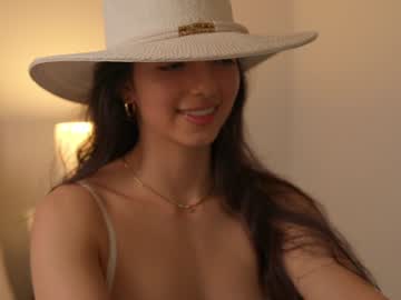 Naughty Samm Nudes and Live Cam
