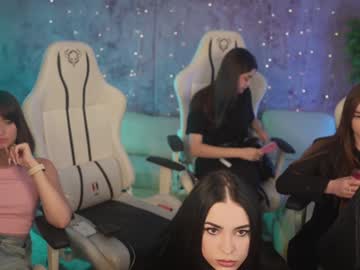 Sweet girls Nudes and Live Cam