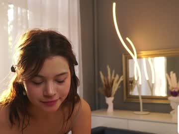 Diane Nudes and Live Cam