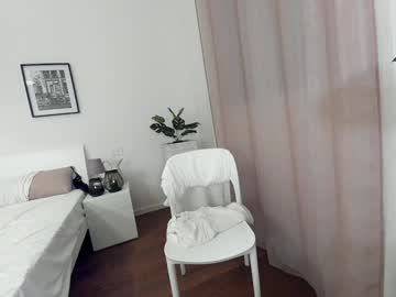 Erik and Alice Nudes and Live Cam