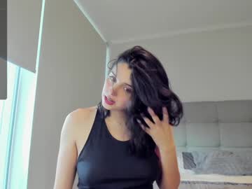 Helena Nudes and Live Cam