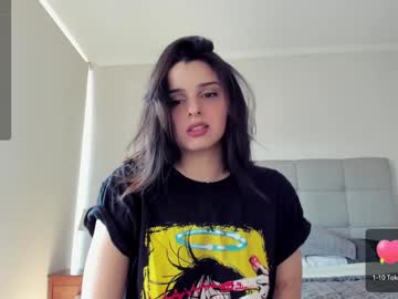 Helena Nudes and Live Cam