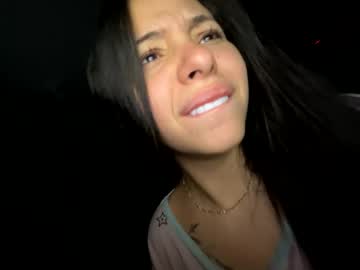 P A U L A Nudes and Live Cam