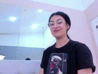 sakura-gray Nudes and Live Cam