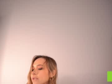 Tella Nudes and Live Cam
