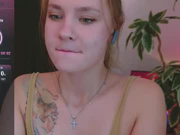 Eva Nudes and Live Cam
