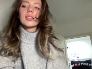 Greetings , Jess:) Nudes and Live Cam