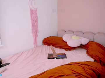 Little Effy Nudes and Live Cam