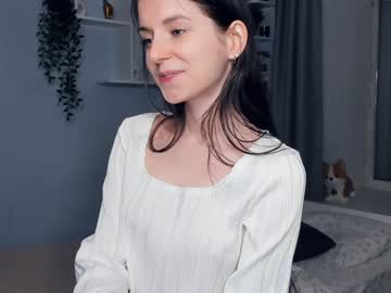 Alice Nudes and Live Cam