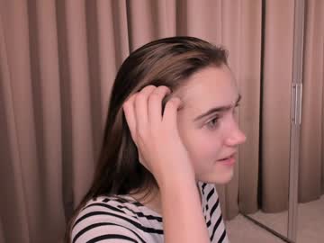 Amelia Nudes and Live Cam