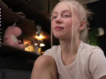 Hello, i’m Kate!), ♥ Nudes and Live Cam