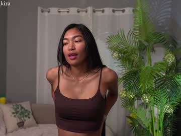 Kira Nudes and Live Cam