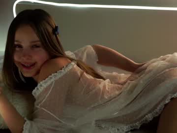 Lina Nudes and Live Cam