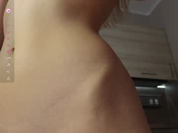 Mary Nudes and Live Cam