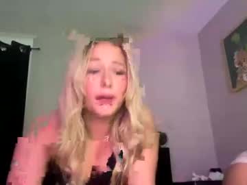 Nudes and Live Cam