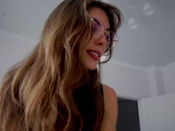 Sabi ——https://www.instagram.com/sabrin_s77/ Nudes and Live Cam