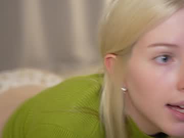 STELLA Nudes and Live Cam