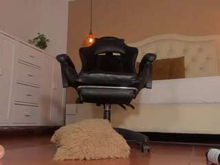 hadley-7 Nudes and Live Cam