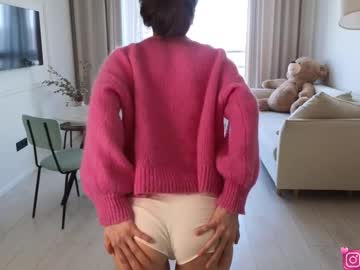 DELORA Nudes and Live Cam