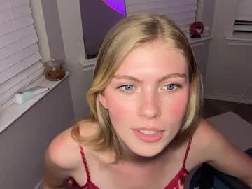 Ellie Nudes and Live Cam