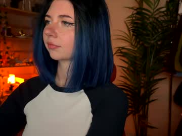 Polly / Online mostly at 6pm-12am UK Time Nudes and Live Cam