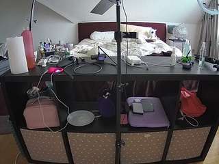 voyeurcam-julmodels-whitebed-6 Nudes and Live Cam